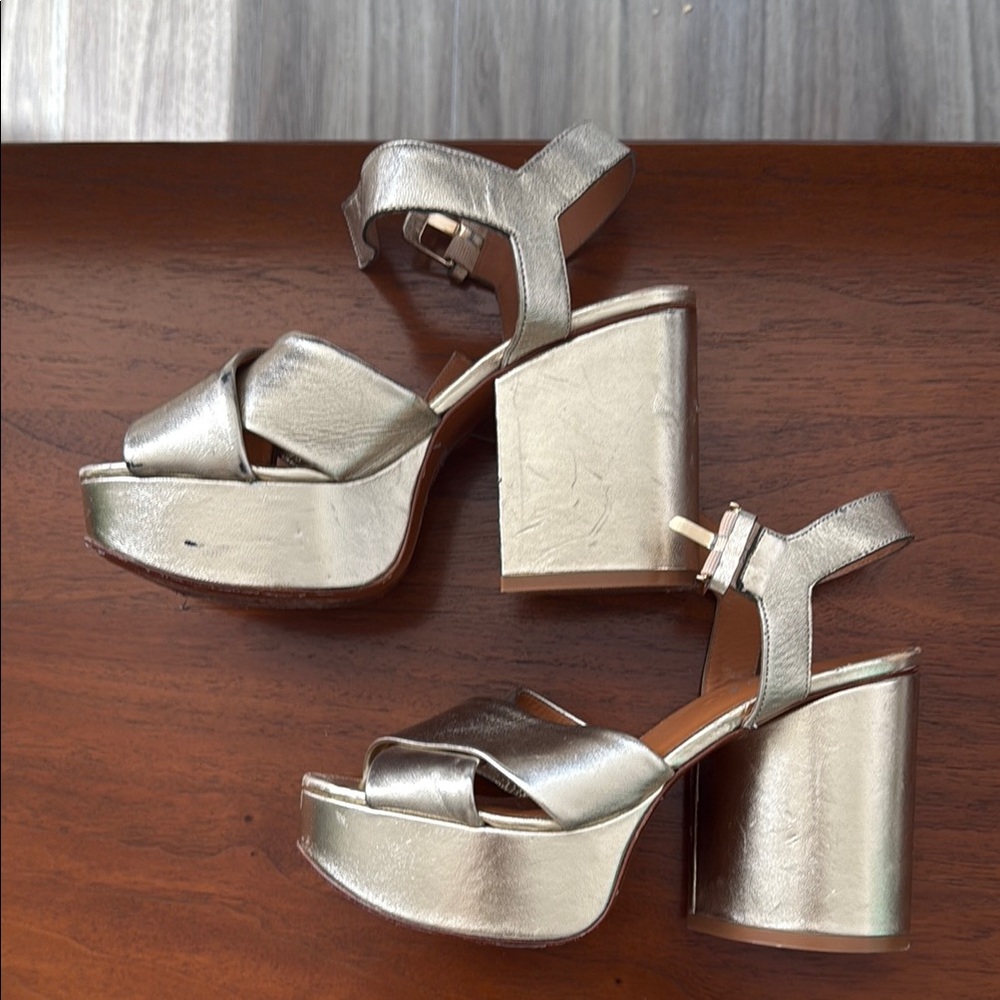 Robert Clergerie Silver Platform Sandals with Crossover Straps